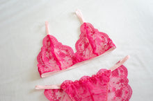 Load image into Gallery viewer, Limited Edition: Strawberry Lace Set