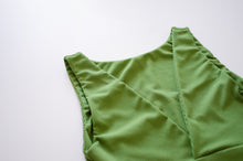 Load image into Gallery viewer, High Neck/V Neck Crop