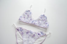 Load image into Gallery viewer, Wisteria Embroidered Set