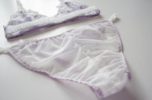 Load image into Gallery viewer, Wisteria Embroidered Set