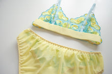 Load image into Gallery viewer, Sicily Embroidered Lace Set