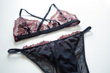 Load image into Gallery viewer, Blackberry Lace Bra