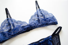 Load image into Gallery viewer, Mist Lace Set