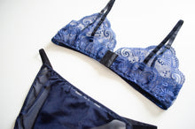 Load image into Gallery viewer, Mist Lace Set