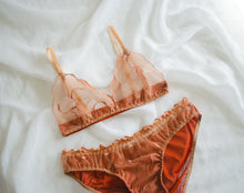 Load image into Gallery viewer, Amber Lace Bra