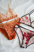 Load image into Gallery viewer, Lotus Mesh Bra