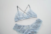 Load image into Gallery viewer, Frost Lace Bra