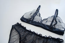 Load image into Gallery viewer, Onyx Lace Set