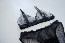 Load image into Gallery viewer, Onyx Lace Set