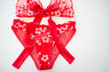 Load image into Gallery viewer, Rouge Floral Lace Set