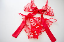 Load image into Gallery viewer, Rouge Floral Lace Set