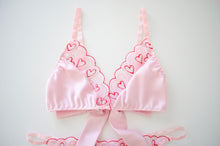 Load image into Gallery viewer, Sweetheart Satin Heart Set