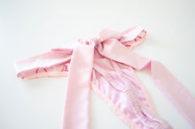 Load image into Gallery viewer, Sweetheart Satin Heart Set