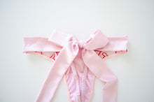 Load image into Gallery viewer, Sweetheart Satin Heart Set