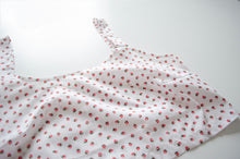 Load image into Gallery viewer, Girlfriend crop