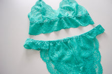Load image into Gallery viewer, Azure Lace Set
