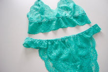 Load image into Gallery viewer, Azure Lace Set