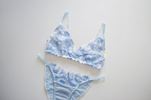 Load image into Gallery viewer, Bluebell Embroidered Lace Bra