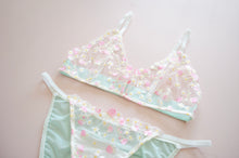 Load image into Gallery viewer, Straberry Mint Lace Set