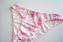 Load image into Gallery viewer, High Cut Swim Bottoms