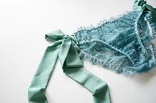 Load image into Gallery viewer, Ocean Eyelash Lace Set