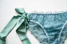 Load image into Gallery viewer, Ocean Eyelash Lace Set