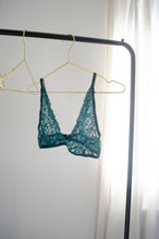 Load image into Gallery viewer, Aurora Lace Set