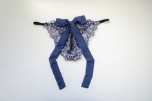 Load image into Gallery viewer, Lyra Tie Front Lace Set