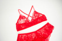 Load image into Gallery viewer, Cranberry Lace Set