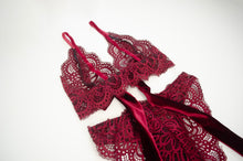 Load image into Gallery viewer, Ruby Tie Front Set