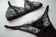 Load image into Gallery viewer, Love Struck Lace Set
