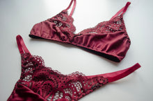 Load image into Gallery viewer, Ophelia Satin + Lace Set