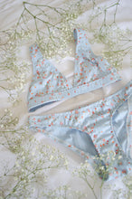 Load image into Gallery viewer, Petal Jersey Set