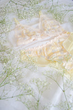 Load image into Gallery viewer, Fleur Stretch Lace Bralet