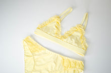 Load image into Gallery viewer, Daisy Cotton Lace Set