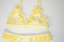 Load image into Gallery viewer, Daisy Cotton Lace Set