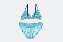 Load image into Gallery viewer, Alyssa Stretch Lace Set