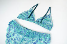 Load image into Gallery viewer, Alyssa Stretch Lace Set