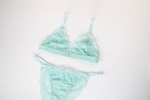 Load image into Gallery viewer, Jasmine Lace Set