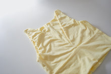 Load image into Gallery viewer, High Neck/V Neck Crop