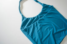 Load image into Gallery viewer, Halter Neck Crop