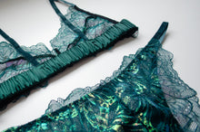 Load image into Gallery viewer, Pixie Green Metallic Lace Set