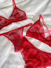 Load image into Gallery viewer, Cranberry Lace Set