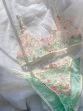 Load image into Gallery viewer, Straberry Mint Lace Set
