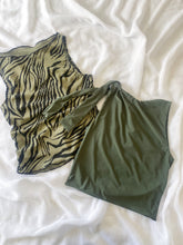 Load image into Gallery viewer, Tie Shoulder Crop