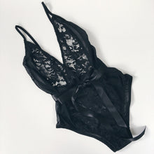 Load image into Gallery viewer, Amore bodysuit