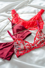 Load image into Gallery viewer, Cherry Embroidered Heart Set