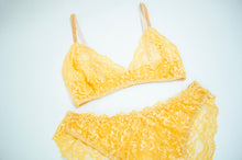 Load image into Gallery viewer, Goldie - Lace Set
