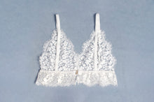 Load image into Gallery viewer, North Star Eyelash Lace Set
