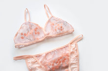Load image into Gallery viewer, Blossom Embroidered Bra